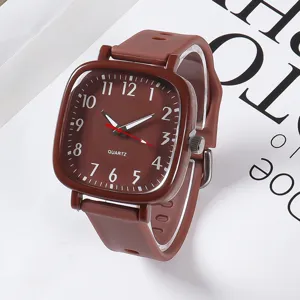 Modische quadratische Quarzurhr für Jugendliche mit braunem Silikonarmband für den Alltag.