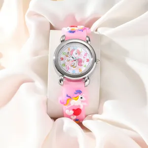 Primo piano orologio quarzo 3d unicorno bambini cinturino silicone rosa quadrante colore