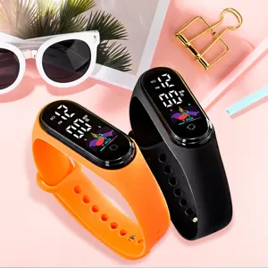 LED digitale elektronische Uhr Silikon Armband fuer Kinder und Schueler mit Touchscreen Funktion