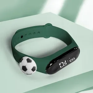 Montre numérique en silicone pour enfants avec pendentif de football bracelet de sport
