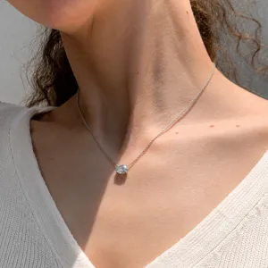 Zarte 925 Silber ovale Moissanit Solitär Halskette, minimalistische Schlüsselbeinkette.