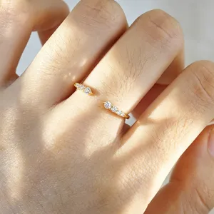 Exquisite s925 silver moissanite open ring detail, showcasing sparkling crystal stones.