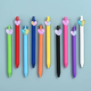 Bunte Gelstifte Set mit süßem Harz Herz Anhänger, glatte Schreibstifte für Schule Geschenk