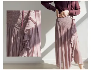 Elegant high-waist pleated split culottes with ruffle details for women's daily wear.