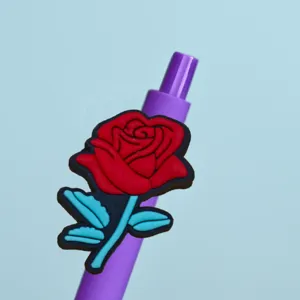Lila Kugelschreiber mit süßer 3D roter Rosenblüte für Büro Schule Briefpapier Geschenke