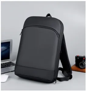 Mochila para portátil delgada negra minimalista, elegante mochila casual de negocios diaria.