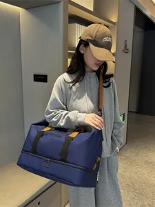 Große Reisetasche mit Schuhfach für Sport Fitness Yoga und praktische Kurztrips im Alltag.