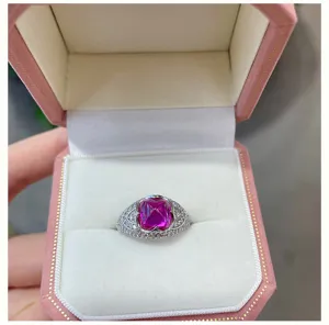 Exquisite lab-grown pink sapphire ring S925 silver sugarloaf 2.5ct gemstone detail view