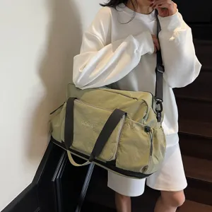 Lightweight multi-functional travel duffel bag with large capacity for women fitness gym.