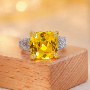 Luxury 925 Silver Cushion Yellow Sapphire Zirconia Ring For Women Elegant Pave Band Fashion Finger Jewelry Gift