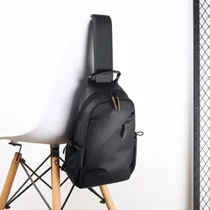 Men's minimalist wear-resistant casual chest bag stylish daily waterproof sling pack