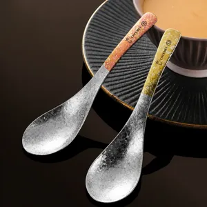 Set di cucchiai da zuppa in puro titanio, stoviglie di lusso leggero con manico sfumato martellato.