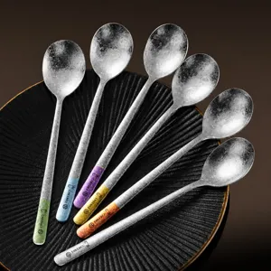 Ensemble de cuillères à long manche en pur titane, vaisselle art cristal.