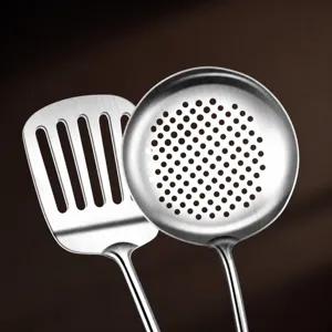 Edelstahl Kochutensilien Set, Pfannenwender und Schaumlöffel, langlebig und poliert.
