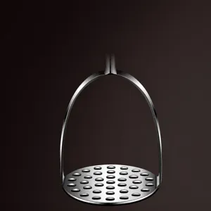 Presse-purée en acier inoxydable avec plaque arquée robuste pour écraser les aliments.