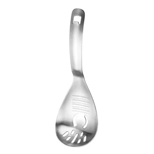 Cuillère de cuisine multifonction en acier inoxydable avec râpe à ail et presse-purée.