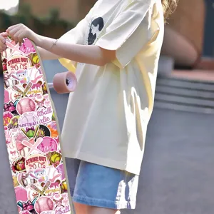 Rosa Softball bedrucktes Skateboard Deck fur Outdoor Sport und stilvolle Mode taglichen Gebrauch