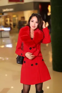 Manteau en laine rouge pour femme hiver boutonnage double trench avec col en fausse fourrure