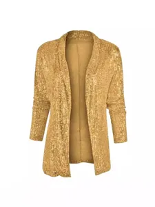 Détail de blazer à paillettes dorées pour femmes, veste étincelante ouverte élégante.
