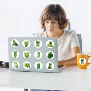 Süße grüne Alien Katze Aufkleber für Laptop und Wasserflasche Dekoration wasserdichte Vinyl.