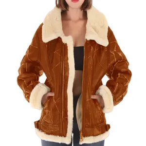 Veste épaisse en suédine imitation mouton pour femme avec col peluche blanc et zippée.