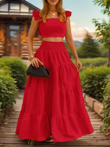 Einfarbig sexy Rüschen-Camisole-Top und gestufter langer Rock zweiteiliges Damenkleid.