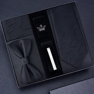 Heren zwarte zaken das set inclusief stropdas vlinderdas pochet manchetknopen dasclip details.