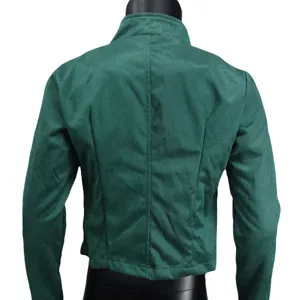 Detailansicht der dunkelgrünen Wildlederjacke, Rückseite mit Nähten und Stehkragen.