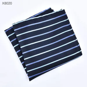 Pocket square voor pak blauw gestreept detail, klassieke formele zakdoek stof mooi.