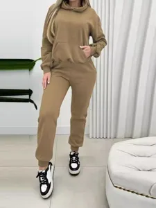 Autumn casual solid color long sleeve hooded sweatshirt and sweatpants two piece set for women.
