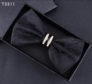 Farfallina uomo elegante con strass, cravatta a farfalla nera per matrimonio e abito formale