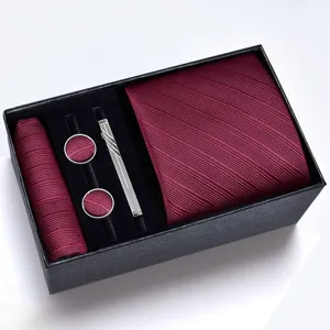 Conjunto de caja de regalo de corbata burdeos pañuelo gemelos y alfiler para hombre formal.