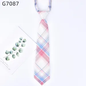 Cravate d'uniforme scolaire JK pré-nouée de style japonais avec détail écossais rose bleu