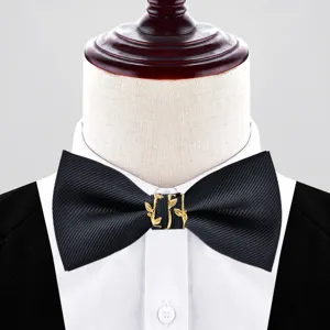 Farfallino nero da uomo con clip centrale a foglia d'oro matrimonio sposo moda cravatta