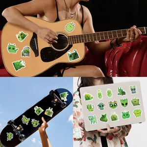 Niedliche grüne Katzen Alien Graffiti Aufkleber wasserdicht für Gitarre Laptop Skateboard