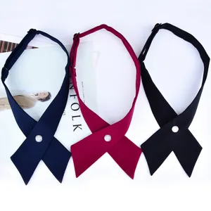Stile Preppy Tinta Unita Farfallino Incrociato Accessorio per Camicia Uniforme JK Con Bottone di Perla Cravatta in Seta di Poliestere per Donne