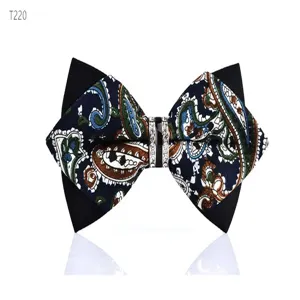 Men's sharp corner bow tie detail, elegant crystal diamond embellished groom wedding bowtie.