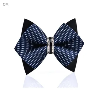 Men's sharp crystal rhinestone bow tie, elegant black and blue grid formalwear accessory for wedding.