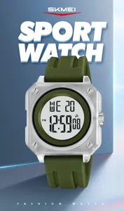 Orologio sportivo digitale da uomo con cassa quadrata argentata e cinturino in silicone verde.