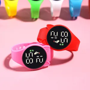 Orologio elettronico LED con orecchie di gatto per studenti, braccialetto in silicone impermeabile.