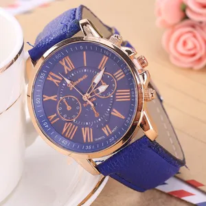 Elegante Damen Quarzuhr mit blauem Lederarmband und roségoldenem Gehäusedetail.
