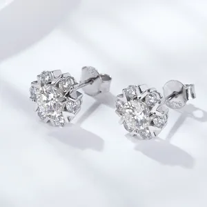Exquisite 925 silver snowflake cluster lab-grown diamond stud earrings, elegant women's jewelry.