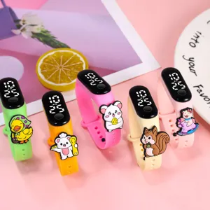 Bunte Silikon LED Digitaluhr für Kinder Studenten süße Cartoon Armband Zubehör Detailansicht.
