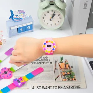 Kinder Cartoon Klappuhr mit buntem Blumen Zifferblatt digitale Anzeige niedliche Uhr für Kinder