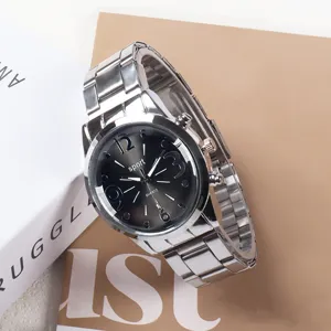 Detailed view of the silver quartz men watch featuring a sleek metal bracelet and dial.
