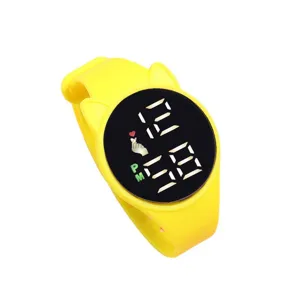 Giallo LED digitale orologio con orecchie di gatto touch screen per studenti e giovani.