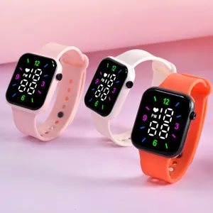 Reloj electrónico LED cuadrado con círculo parpadeante colorido y correa de silicona suave.