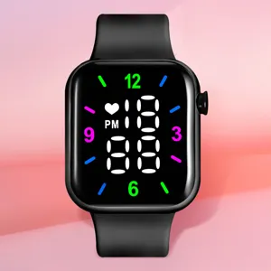 Reloj Deportivo Electrónico LED Cuadrado Con Patrón de Corazón Pantalla de Alta Definición Reloj Digital Correa de Silicona Suave Reloj Luminoso Multifuncional