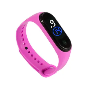 Rosa Silikon LED Elektronikuhr, stilvolles digitales Sportarmband für Studenten.