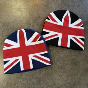 Union Jack gebreide muts muts voor heren en vrouwen, warme winter gebreide dop detail.